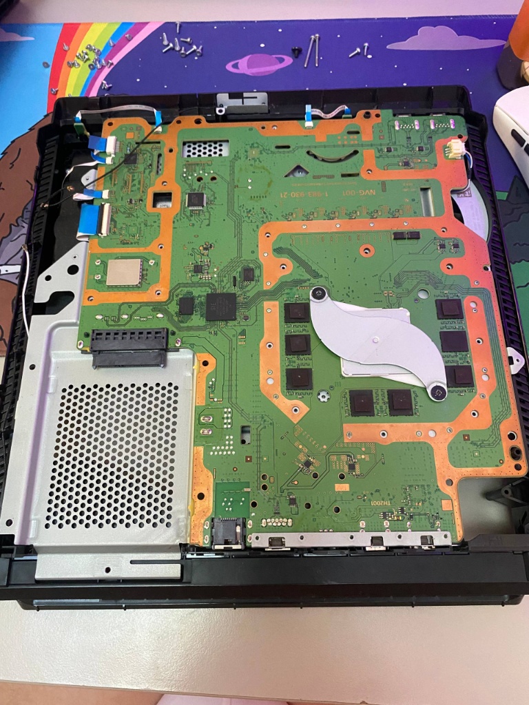 Обслуживание PS4 Pro